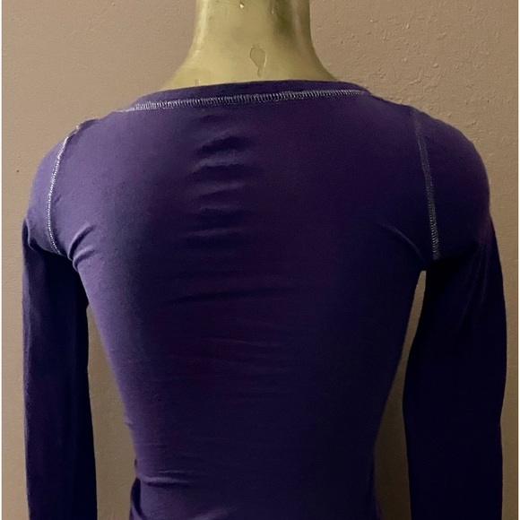 MILEY CYRUS x MAX AZRIA Y2K Purple Long Sleeve TEE Top Size XS - Picture 5 of 9